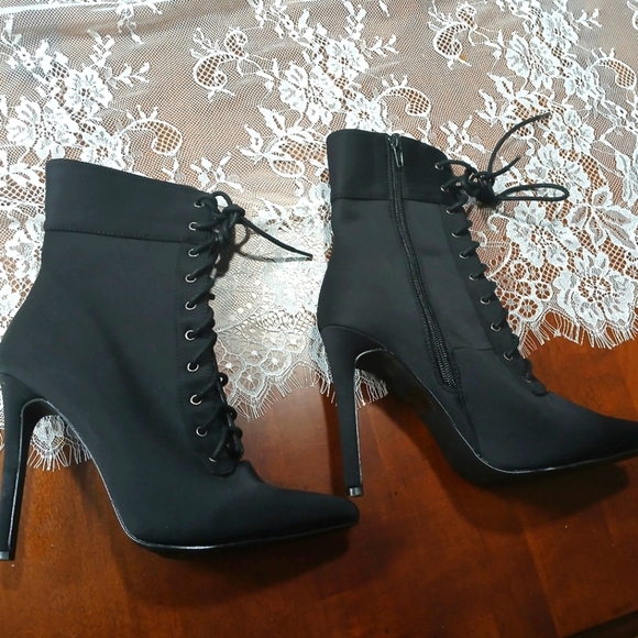 Black stilettos booties,  with laces, size 8.5, pre-owned,  good conditions - Picture 1 of 4